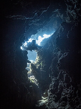 plongée minorque dans grotte